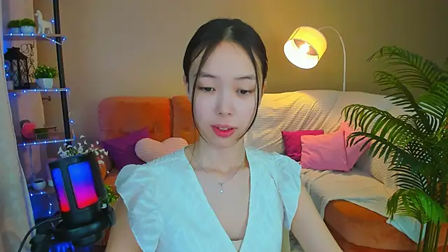 Snapshot of SoulHarmoonyy chatting on November 13, 1:21 pm SoulHarmoonyy online show from November 13, 1:21 pm