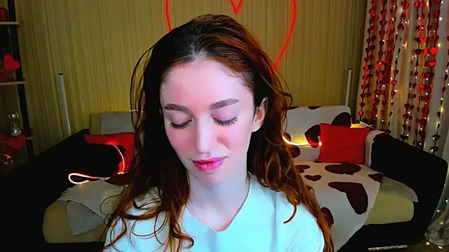 ChristinaConteeree online show from February 13, 7:21 pm