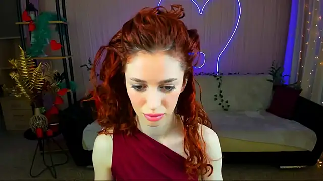 ChristinaConteeree online show from May 21, 4:25 pm
