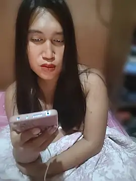 Snapshot of Romantic_Sabrina chatting on May 3, 8:48 pm Romantic Sabrina online show from May 3, 8:48 pm