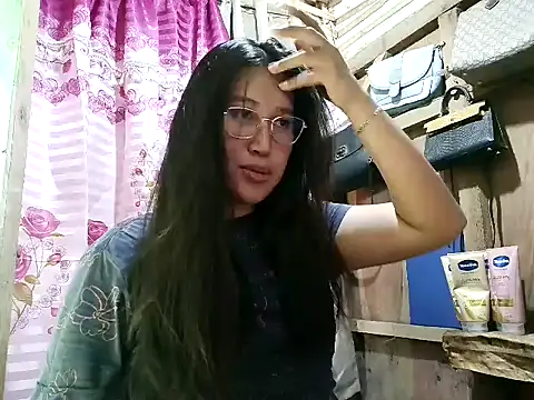 Romantic Sabrina online show from August 4, 12:25 am