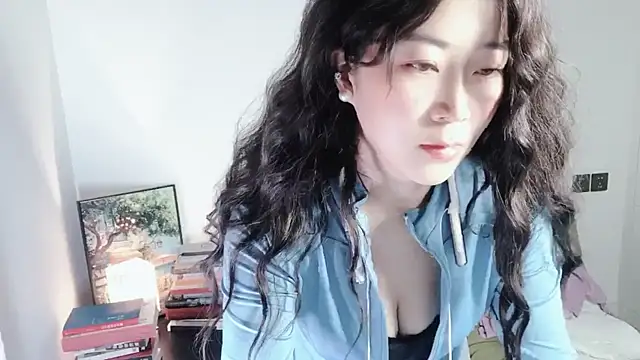 Emmaq996 online show from October 21, 1:39 am