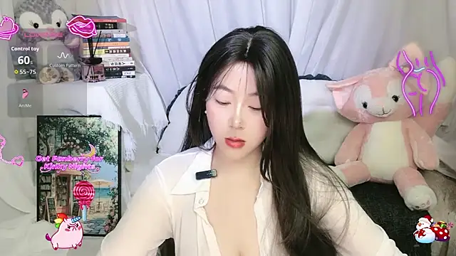 Emmaq996 online show from April 16, 1:50 am