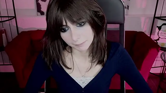 CrystallBloom online show from March 6, 1:29 pm