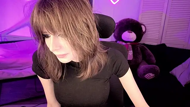 CrystallBloom online show from April 7, 1:28 am