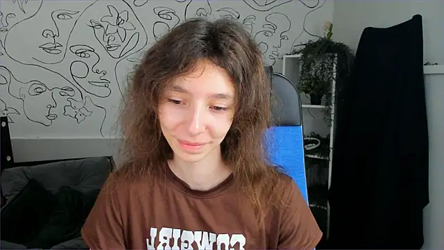 EmmanuellBrown online show from October 19, 4:13 am