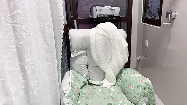 Snapshot of mmm6660 chatting on November 10, 2:16 pm mmm6660 online show from November 10, 2:16 pm