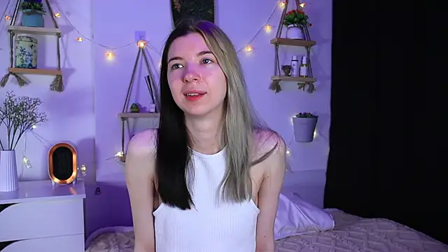 EmmieBlade online show from October 10, 7:13 pm