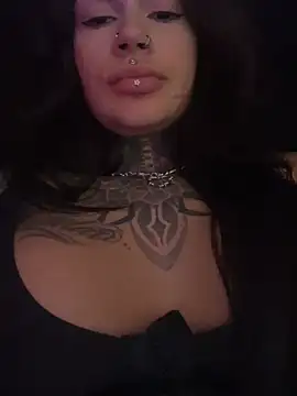 Snapshot of sereiaruiva99 chatting on April 26, 12:30 am sereiaruiva99 online show from April 26, 12:30 am