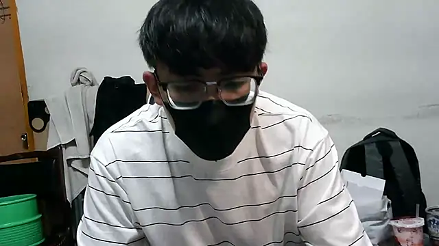 bigbb101011 online show from September 14, 1:32 pm