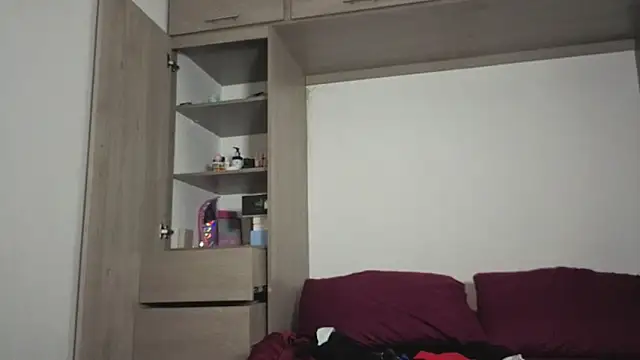 Candela    online show from April 12, 2:49 am