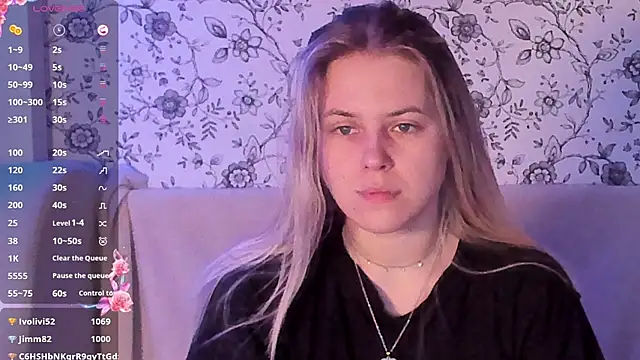 AngelAnty online show from December 19, 2:13 pm