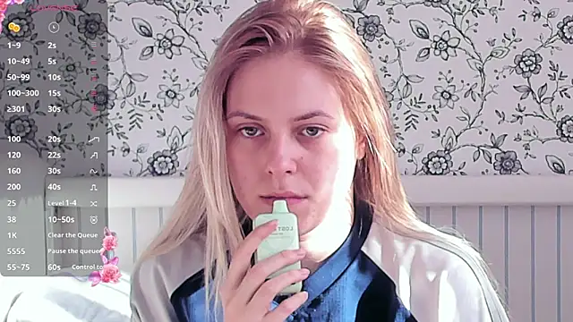 AngelAnty online show from April 10, 1:16 pm