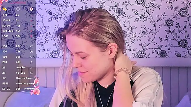 AngelAnty online show from April 16, 3:13 pm