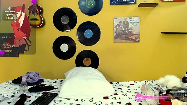 meisevil77 online show from February 17, 2:30 am