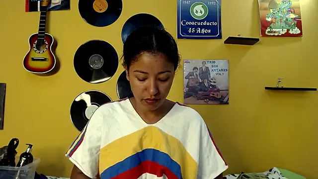 meisevil77 online show from February 26, 2:43 am