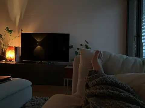 Snapshot of german9inch chatting on February 9, 6:54 am german9inch online show from February 9, 6:54 am