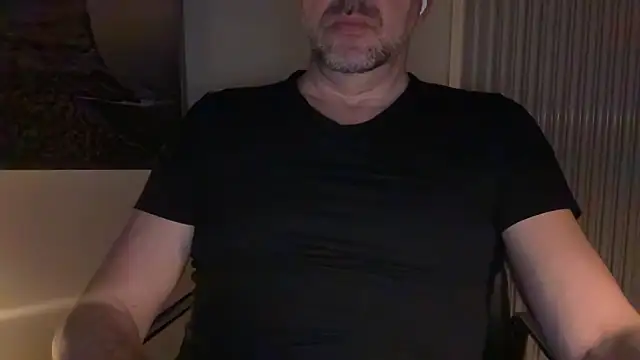 Snapshot of german9inch chatting on March 5, 8:32 pm german9inch online show from March 5, 8:32 pm