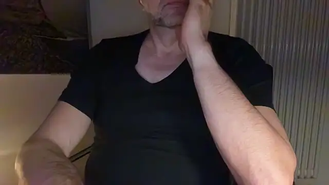 Snapshot of german9inch chatting on March 14, 11:43 pm german9inch online show from March 14, 11:43 pm