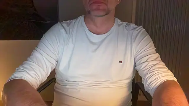 Snapshot of german9inch chatting on September 28, 8:47 pm german9inch online show from September 28, 8:47 pm