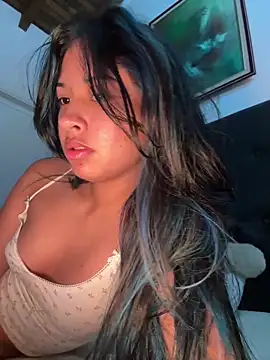 lynn9000 online show from February 22, 1:40 am