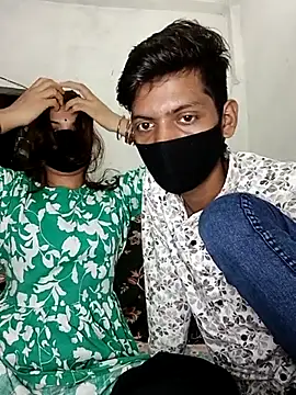 hiddennisha online show from October 5, 5:00 pm