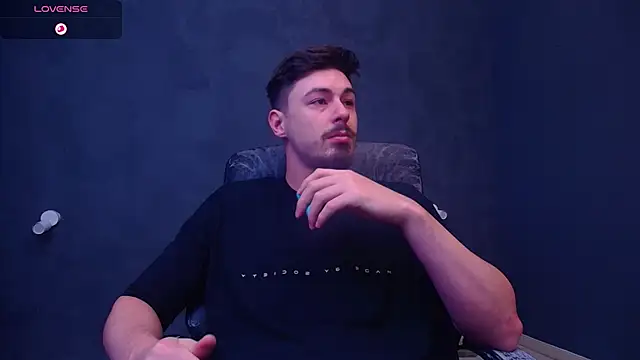 EnzoRace online show from November 22, 5:39 am