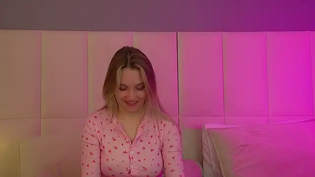 StacyEvances online show from January 13, 6:13 pm