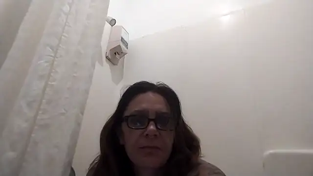 SparklesB1tch online show from April 12, 9:36 am