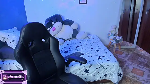 milita houston online show from November 5, 5:13 pm