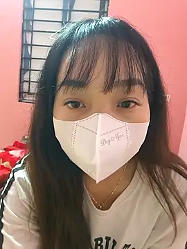 NguyenMyy online show from December 21, 6:04 pm