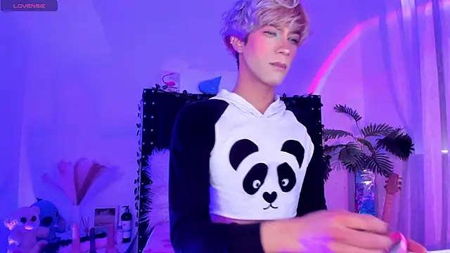 Cooperrosscute233 online show from January 15, 8:34 pm