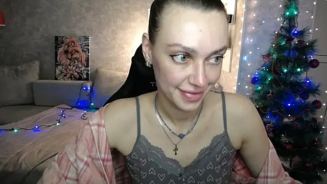 Snapshot of NickyAdamidi chatting on December 16, 5:29 pm NickyAdamidi online show from December 16, 5:29 pm