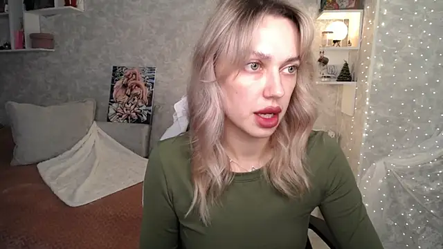 Snapshot of NickyAdamidi chatting on January 11, 2:55 pm NickyAdamidi online show from January 11, 2:55 pm
