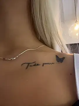 MystiqueXXX online show from November 15, 1:07 pm