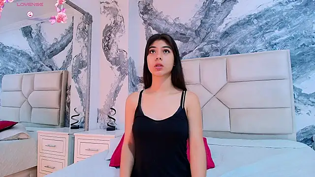 Snapshot of CristineCaru chatting on September 13, 1:00 pm CristineCaru online show from September 13, 1:00 pm