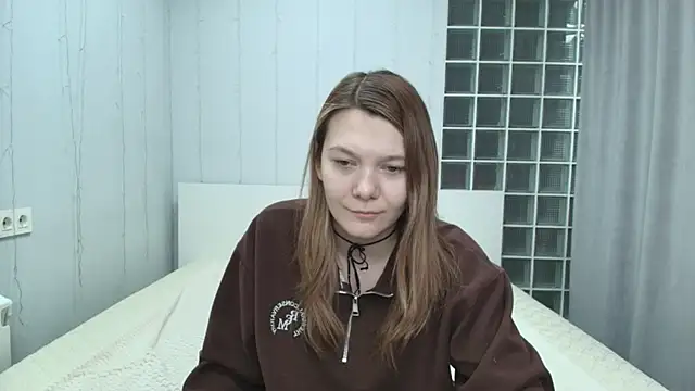 Sunny Sammy online show from April 4, 1:37 am