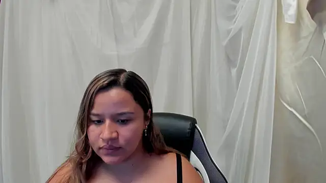 ElaBourn  online show from April 9, 4:23 pm