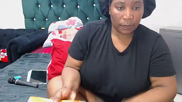 Snapshot of chockclitx5 chatting on October 21, 1:45 pm chockclitx5 online show from October 21, 1:45 pm