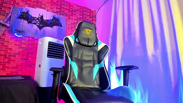 Paul Bear online show from November 30, 9:30 pm