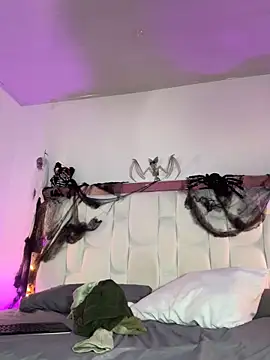 Snapshot of SamanthaDiamonds_ chatting on October 12, 11:37 pm SamanthaDiamonds online show from October 12, 11:37 pm