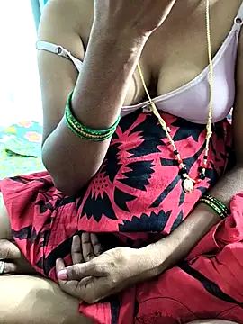 Snapshot of TeluguhotRani chatting on November 29, 4:21 pm TeluguhotRani online show from November 29, 4:21 pm