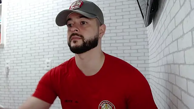 Snapshot of BombeiroHotx chatting on October 5, 3:54 pm BombeiroHotx online show from October 5, 3:54 pm