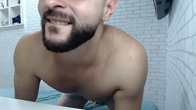 BombeiroHotx online show from July 1, 9:36 pm