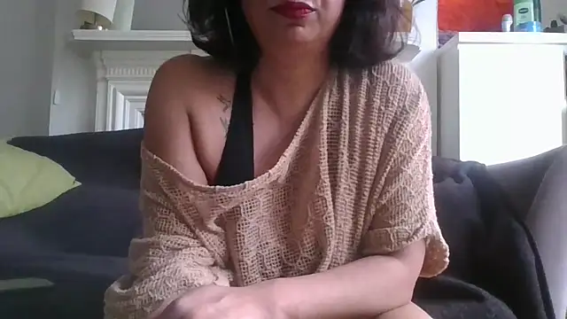 Snapshot of Tara-Kandy chatting on May 30, 7:00 pm Tara-Kandy online show from May 30, 7:00 pm