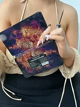 emiliafrancaise online show from July 4, 10:32 am