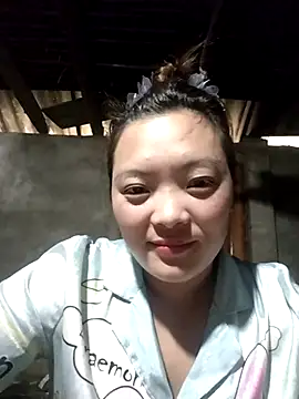 Snapshot of Thuyta chatting on October 2, 4:52 am Thuyta online show from October 2, 4:52 am