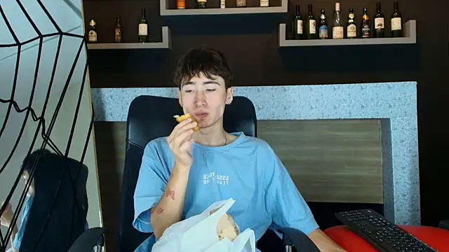  DantFox  online show from November 5, 8:53 pm