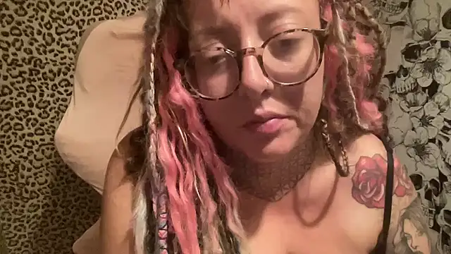 Snapshot of Aubrey-18XX chatting on July 20, 1:09 am Aubrey-18XX online show from July 20, 1:09 am