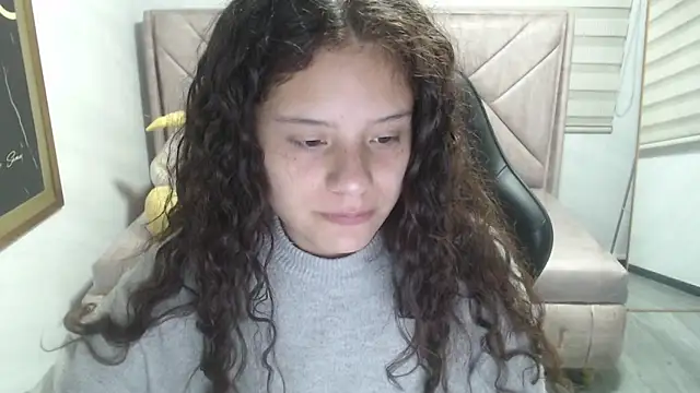 Velvet Moon V online show from January 14, 1:06 pm